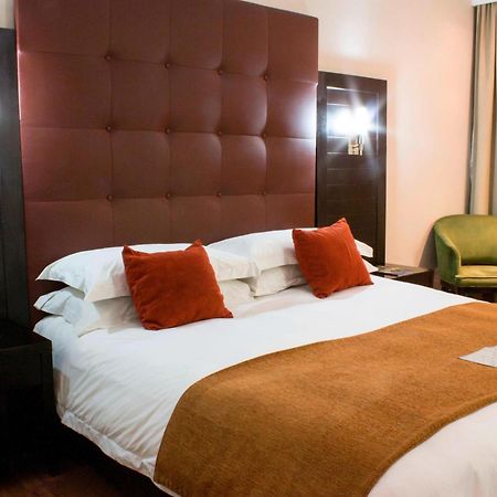 Protea Hotel By Marriott Lusaka Extérieur photo