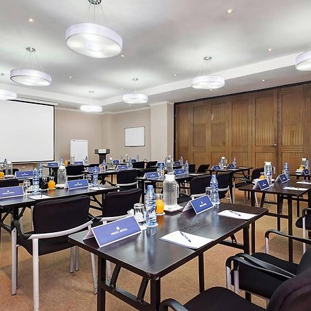 Protea Hotel By Marriott Lusaka Extérieur photo