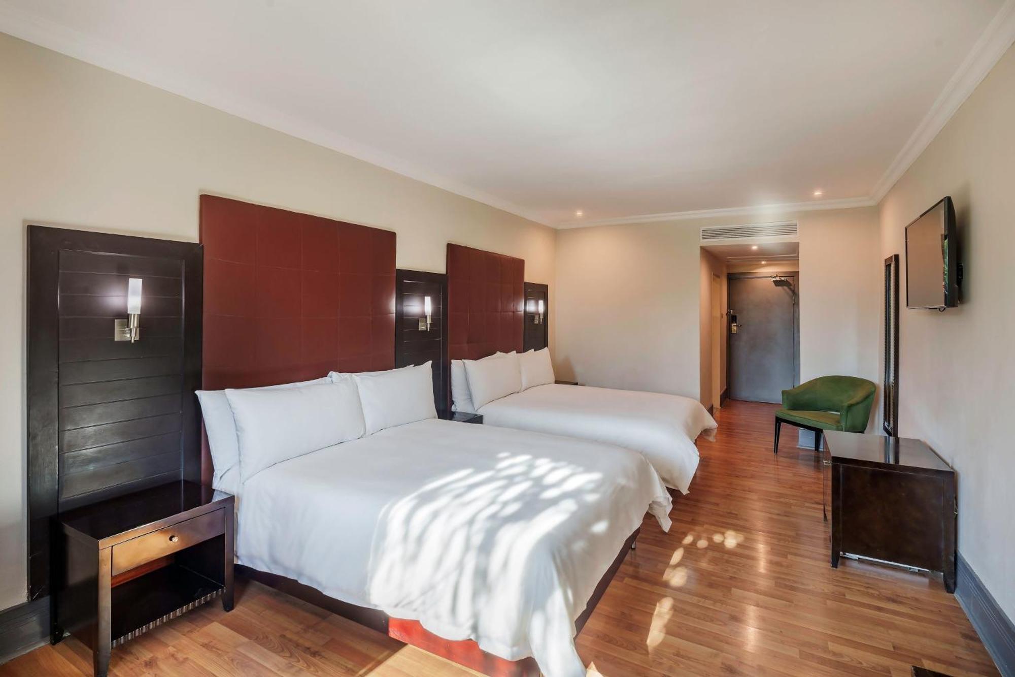 Protea Hotel By Marriott Lusaka Extérieur photo