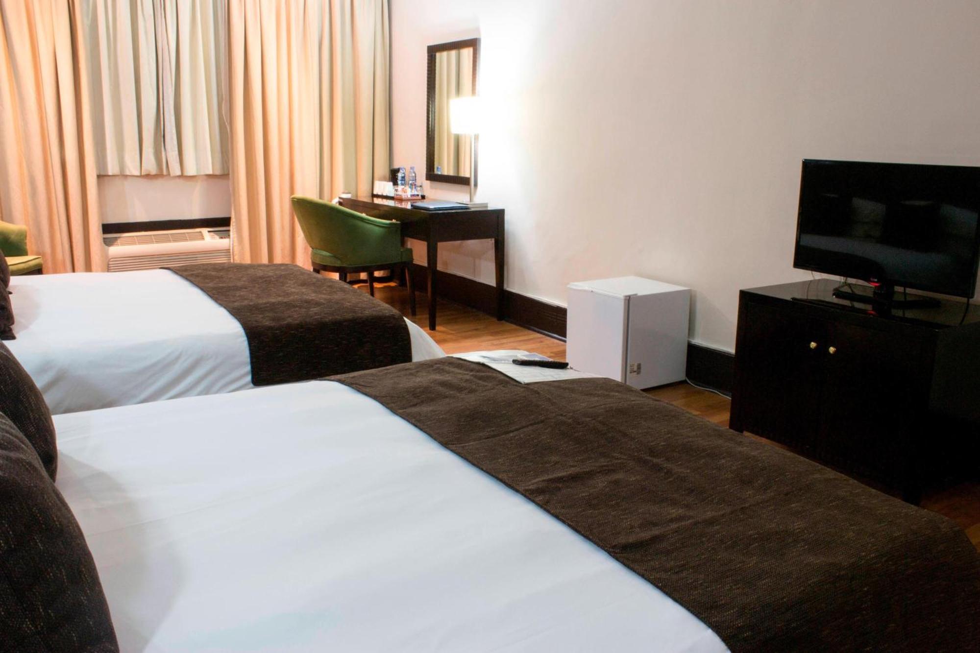Protea Hotel By Marriott Lusaka Extérieur photo