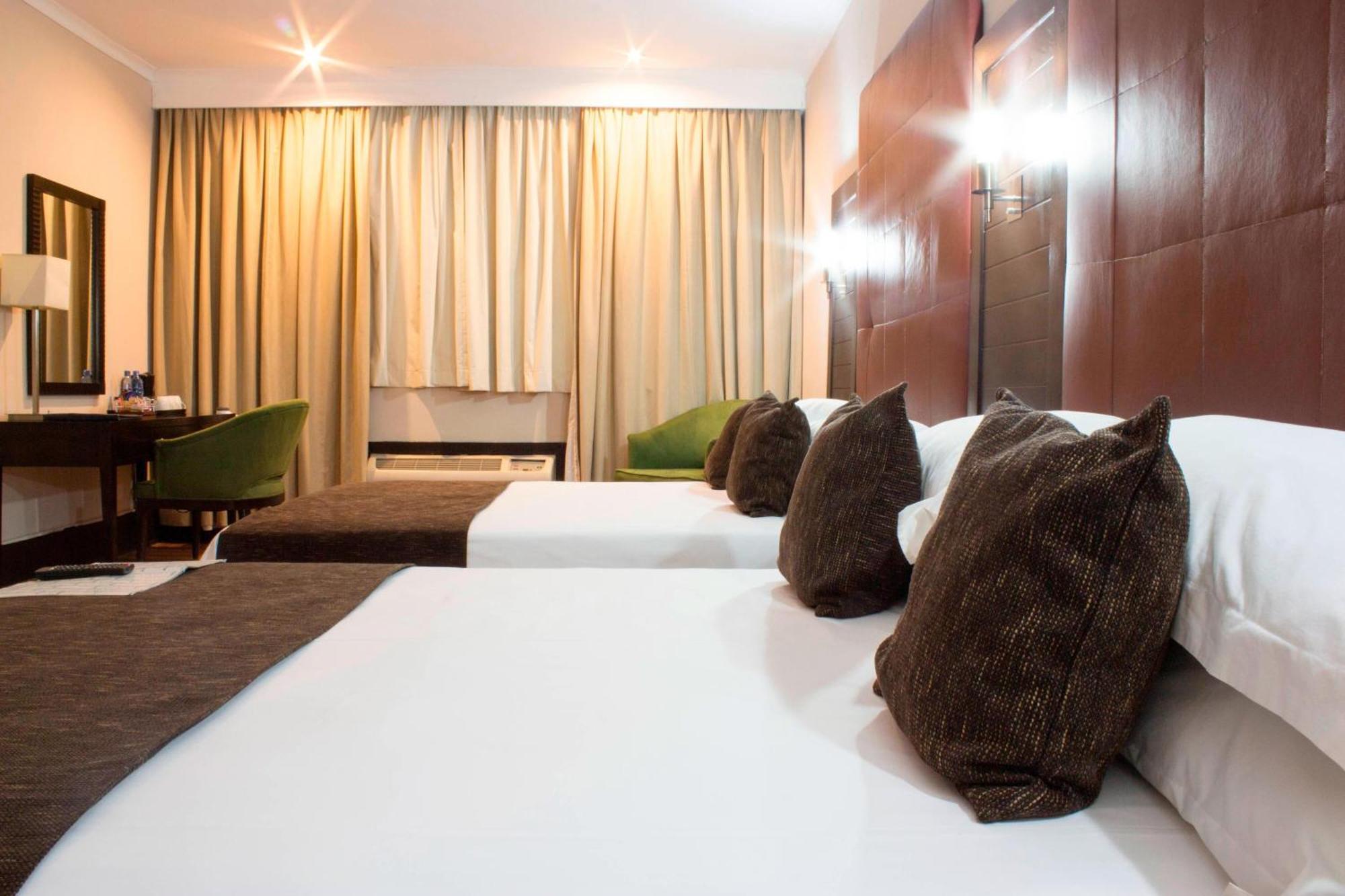 Protea Hotel By Marriott Lusaka Extérieur photo